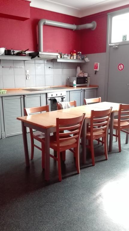Van Gogh Youth Hostel City Centre Saint-Josse-ten-Noode Buitenkant foto