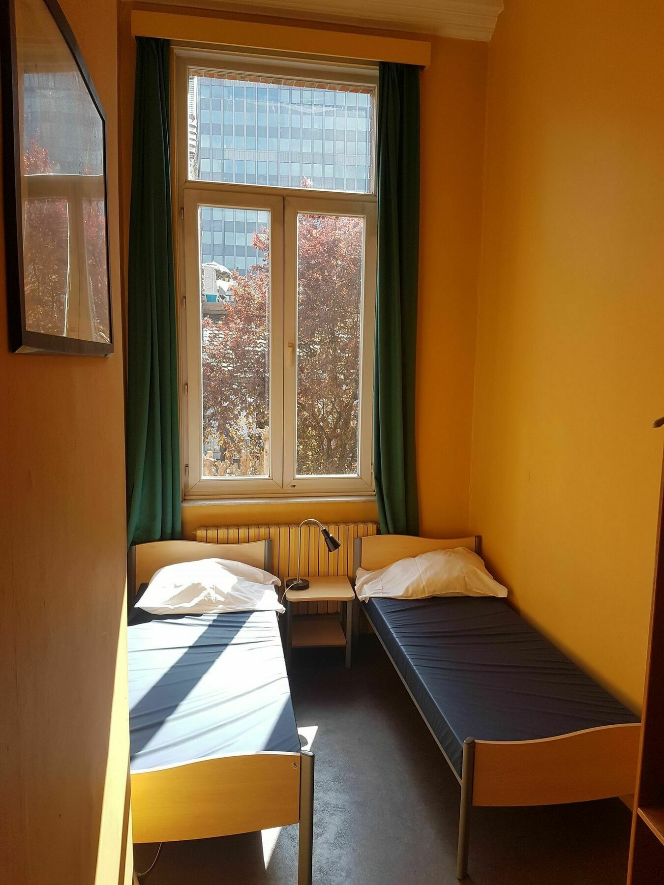 Van Gogh Youth Hostel City Centre Saint-Josse-ten-Noode Buitenkant foto