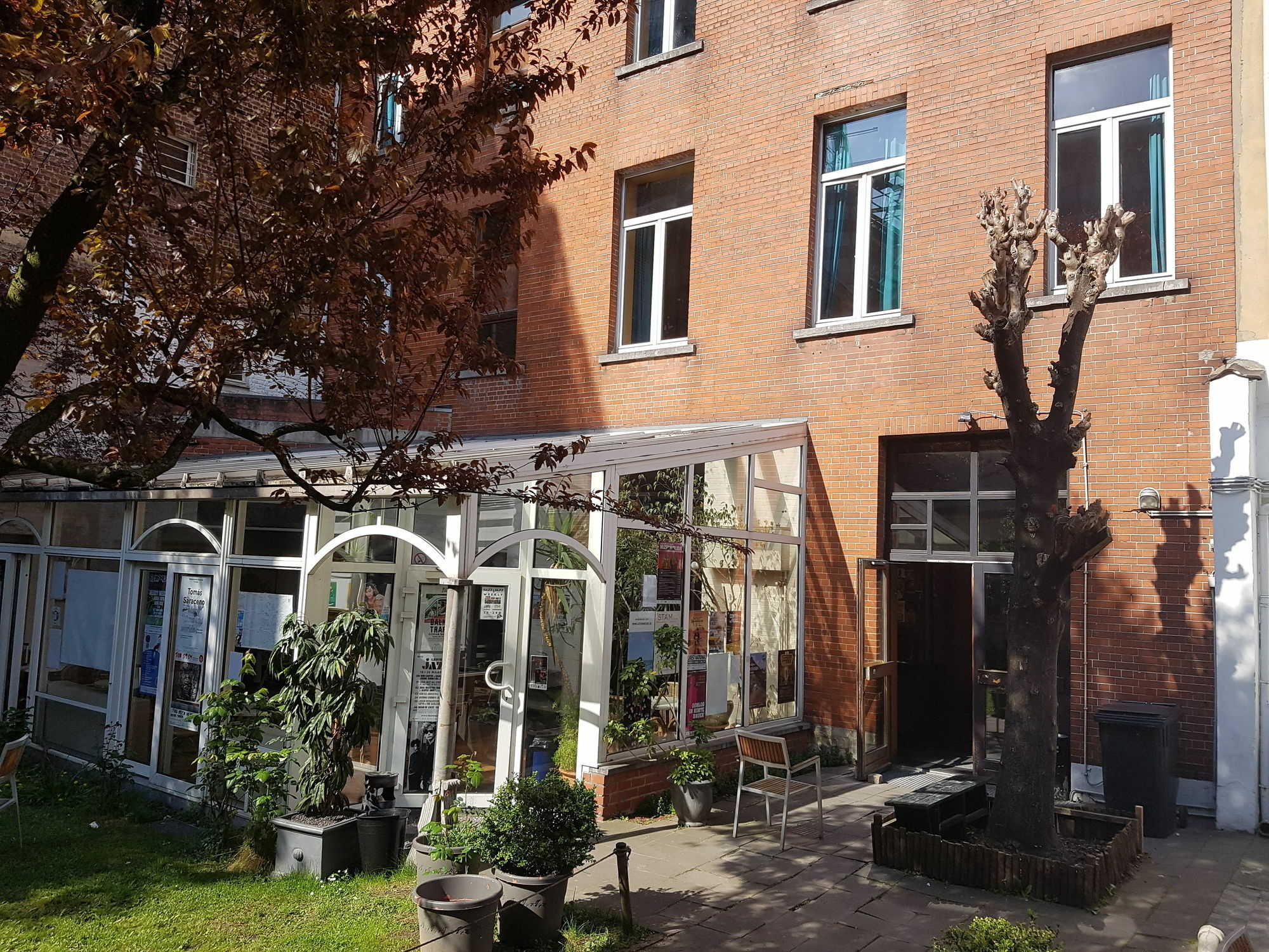 Van Gogh Youth Hostel City Centre Saint-Josse-ten-Noode Buitenkant foto