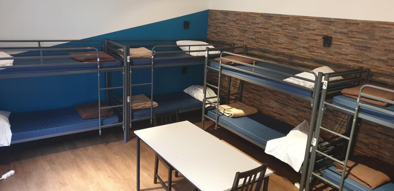 Van Gogh Youth Hostel City Centre Saint-Josse-ten-Noode Buitenkant foto