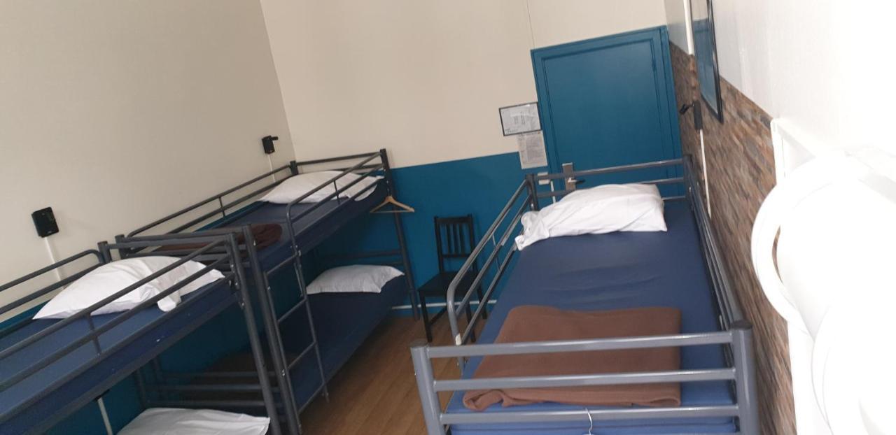 Van Gogh Youth Hostel City Centre Saint-Josse-ten-Noode Buitenkant foto